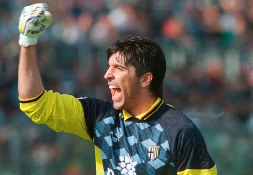AP Buffon en un juego del Parma