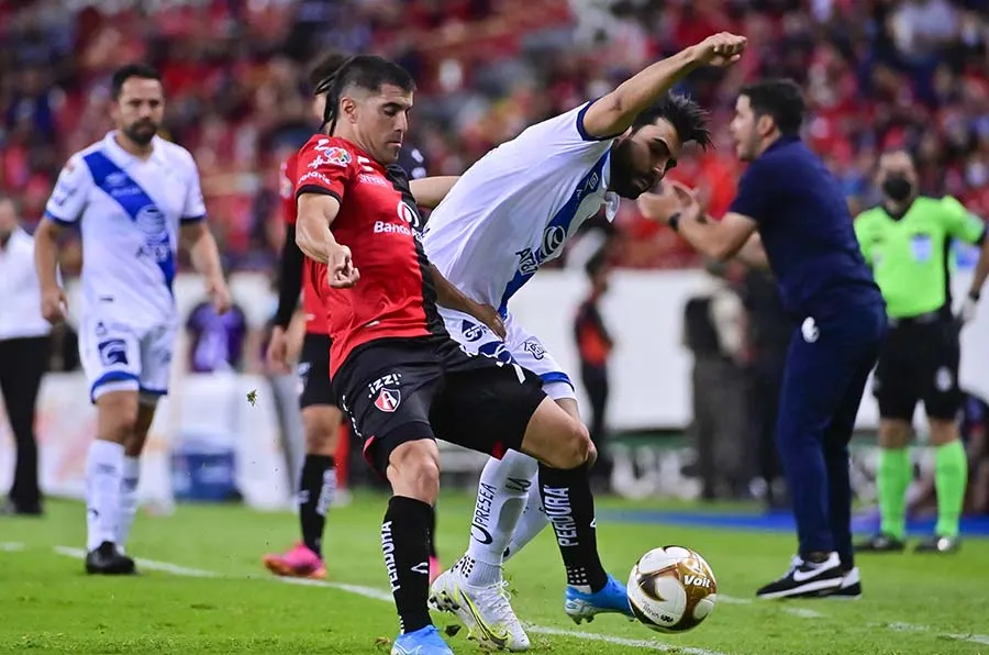 Malcorra en partido ante Puebla