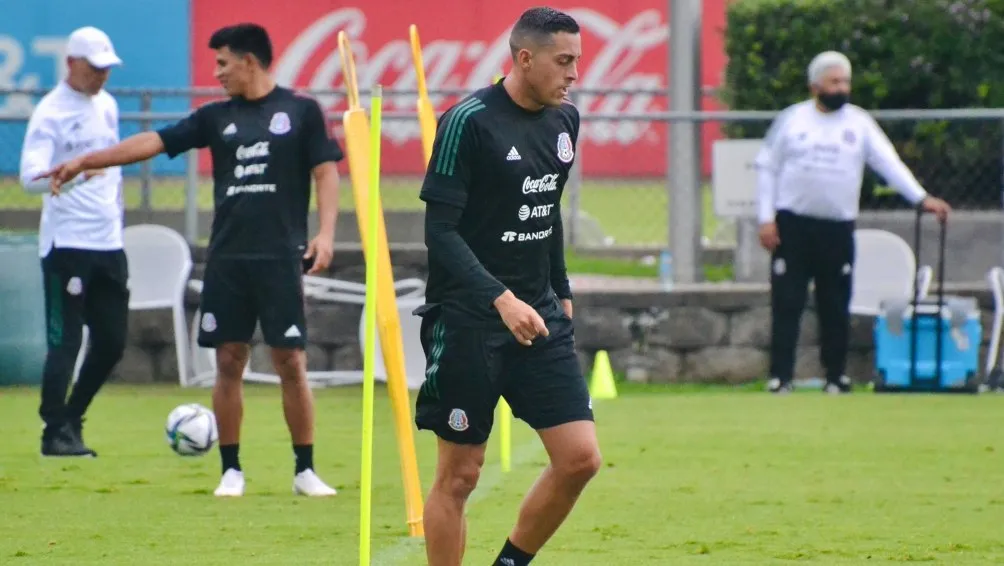 TWITTER @Miseleccionmx Rogelio Funes Mori en entrenamiento de la Selección Mexicana