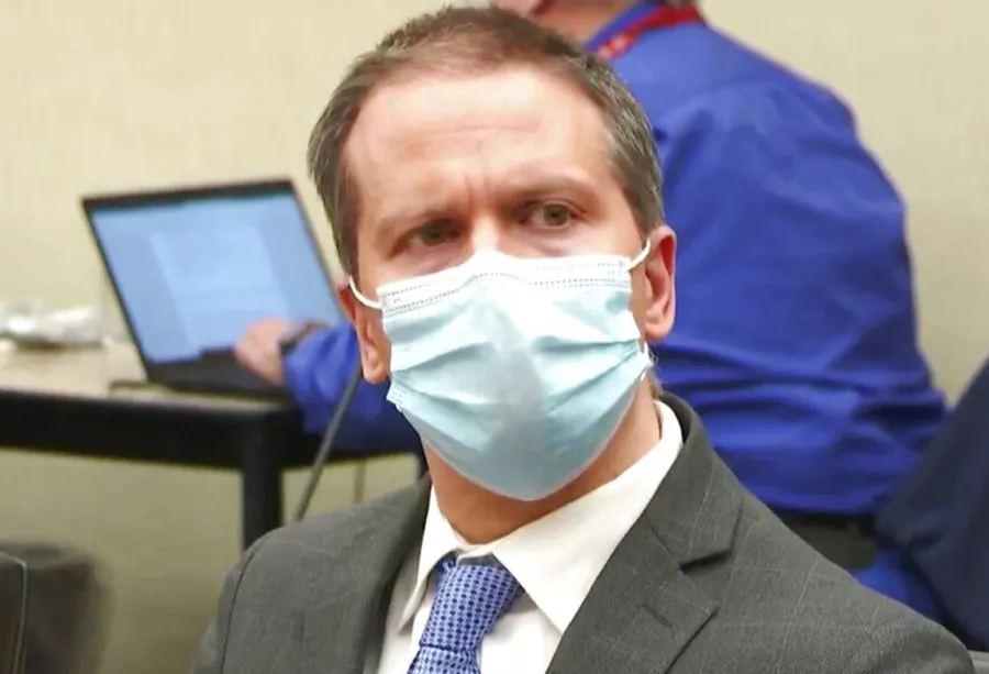 AP El exagente pasará más de 20 años en prisión