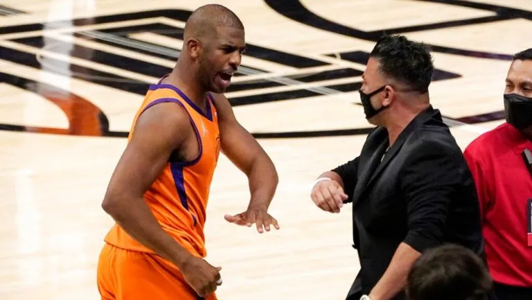 Chris Pauls celebra el triunfo ante Clippers