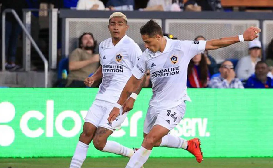 Chicharito dispara en juego ante San José