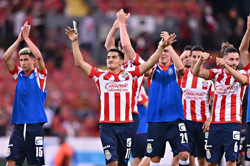 IMAGO7 Chivas en festejo de gol