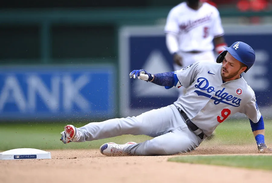 Gavin Lux se barre en segunda