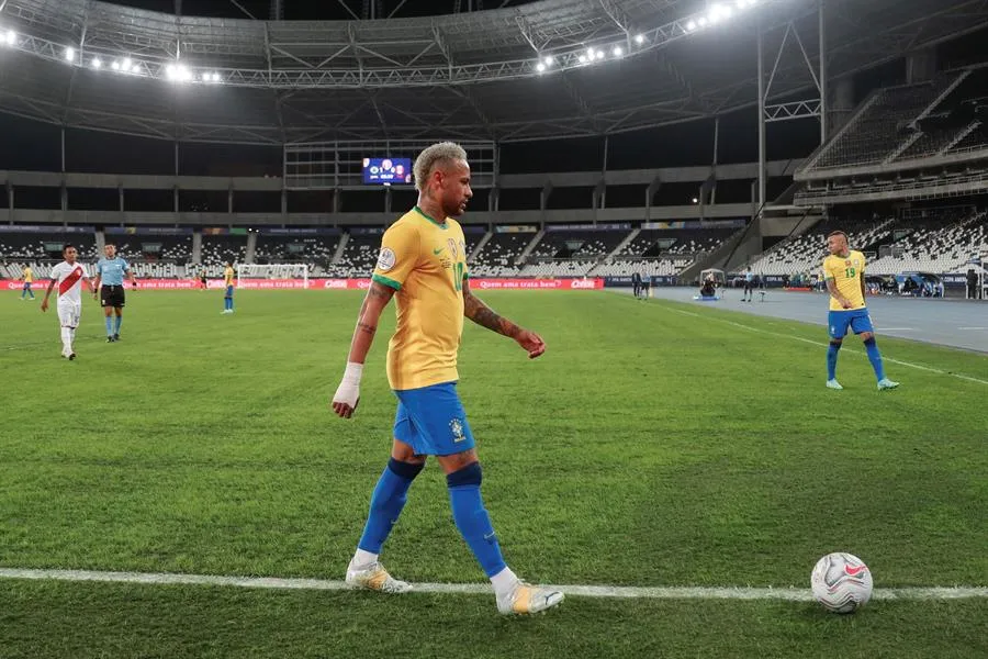 EFE Neymar en victoria vs Perú