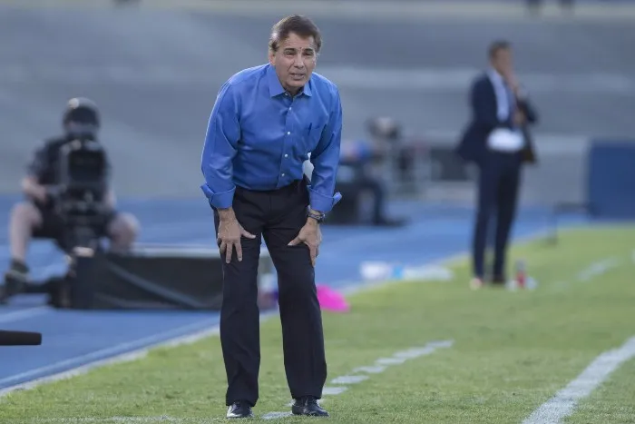 MEXSPORT Carlos de los Cobos como DT de El Salvador