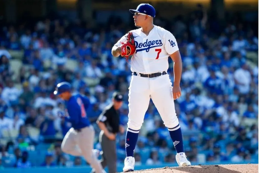 Urías en un juego con Dodgers