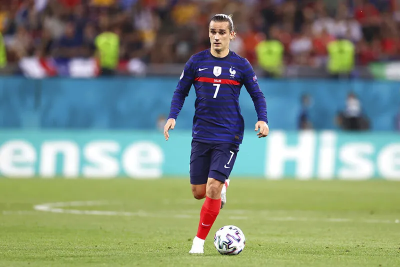 AP Griezmann durante un duelo con Francia en Eurocopa