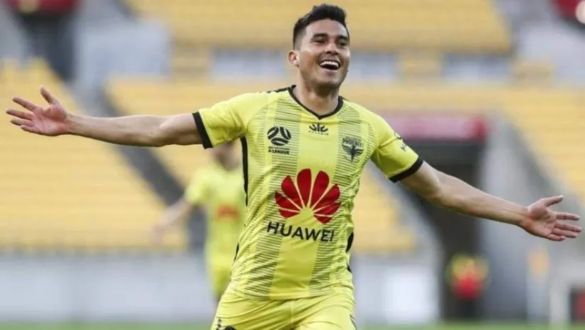 AP Ulises Dávila en un partido del Wellington Phoenix
