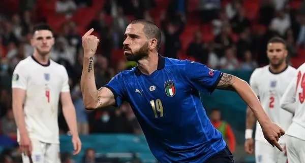 Leo Bonucci en festejo en la Final de la Eurocopa ante Inglaterra