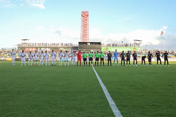 CRUZ AZUL Cruz Azul y el Austin Bold previo al partido