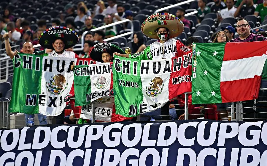 La afición mexicana durante el partido ante Trinidad y Tobago