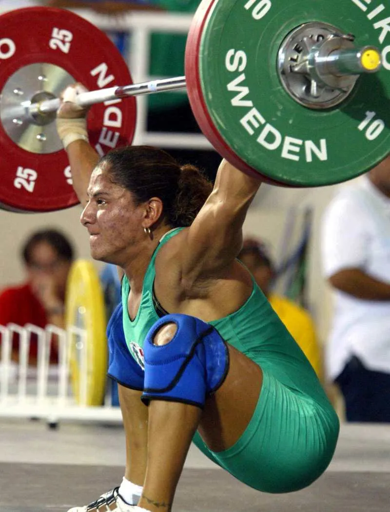 Soraya Jiménez en levantamiento de pesas
