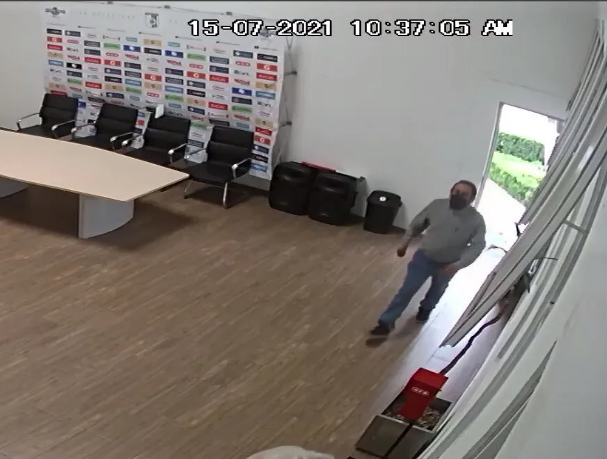 @slvital Gallos sufrió el robo de computadoras