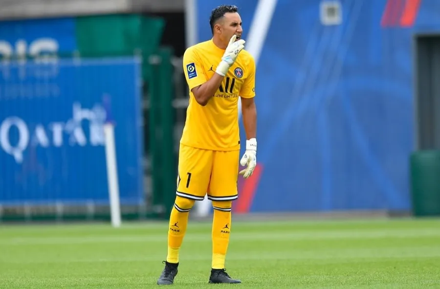 Navas en juego de pretemporada con PSG