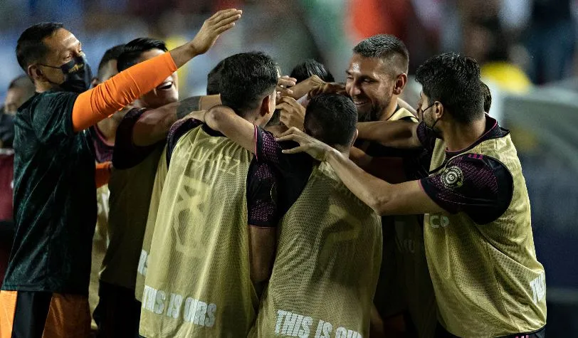 IMAGO7 México festeja la anotación ante La Selecta