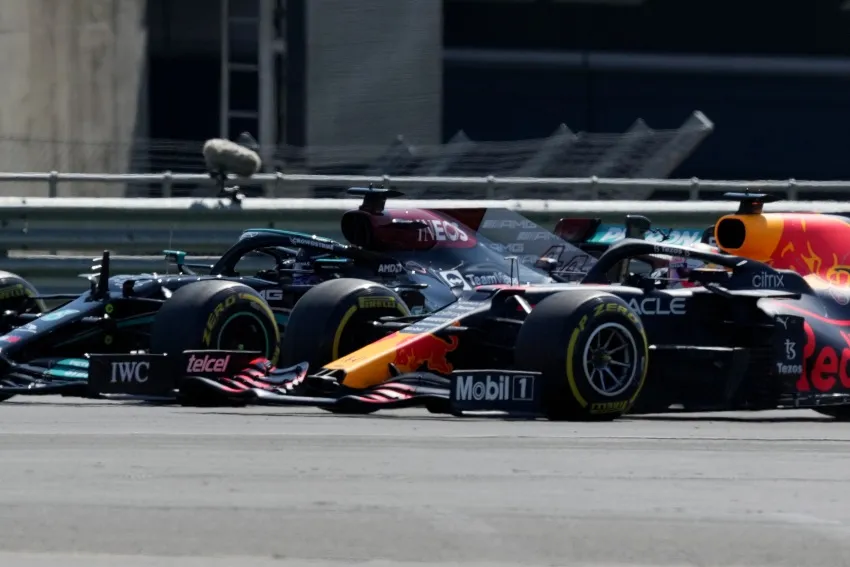 Verstappen y Hamilton en el GP de Gran Bretaña