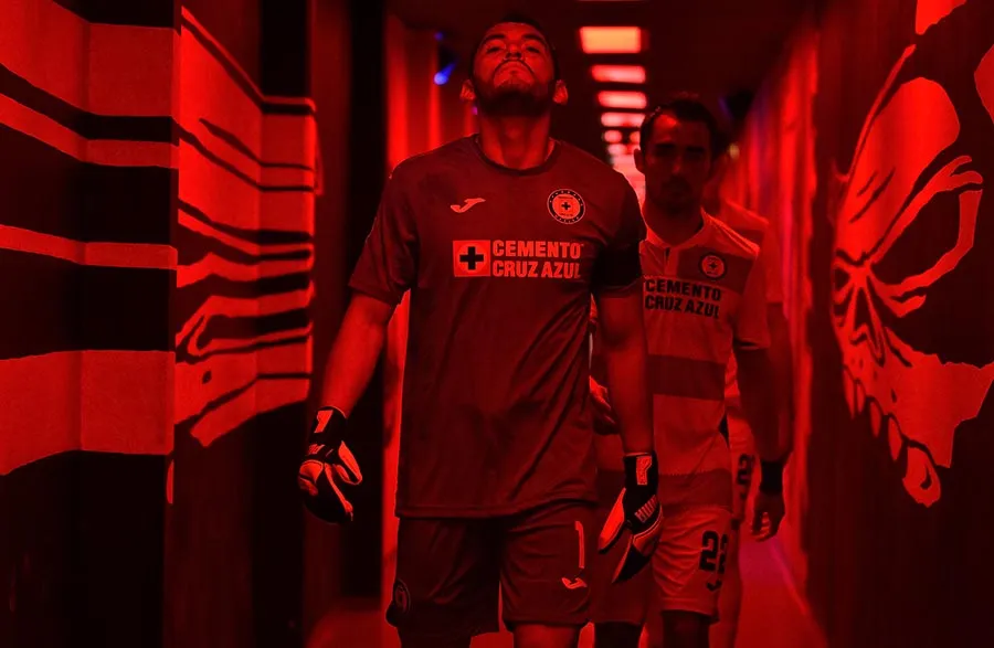 Corona previo a juego de La Máquina