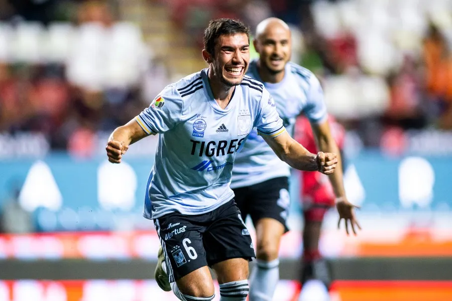 Juan Pablo Vigón celebrando su gol vs Xolos