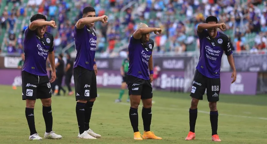 IMAGO7 Los 'Cañoneros' en festejo de gol