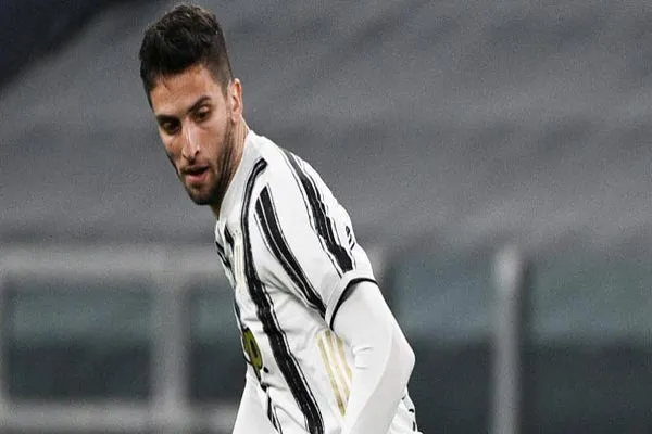 AP Rodrigo Betancour en un partido con la Juventus