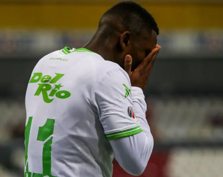 IMAGO7 Fabián Castillo en lamento