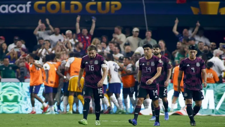 MEXSPORT Jugadores del Tri se lamentan tras gol de Estados Unidos