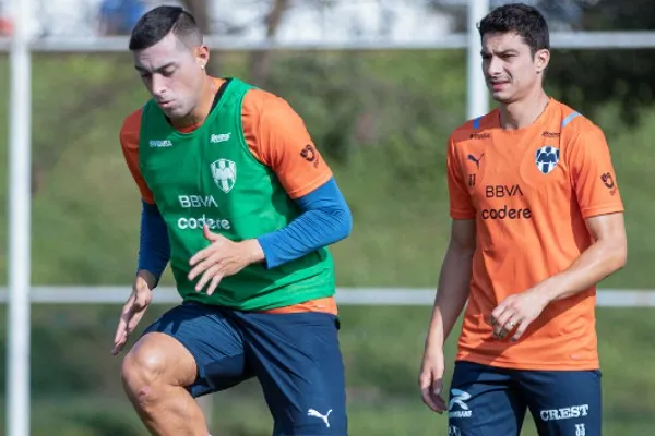 Rogelio Funes Mori durante entrenamiento con Rayados