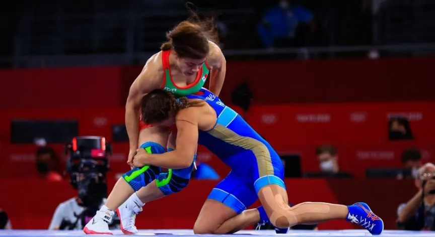 Valencia somete a su rival en los Octavos de Final