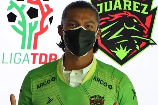 INSTAGRAM @bravosfcjuarezcdmx Joel Huiqui durante presentación con el FC Juárez