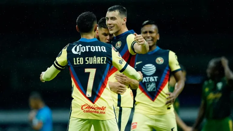 IMAGO7 Viñas, en festejo de su anotación