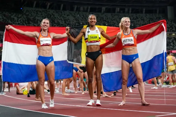 Emma Oosterwegel, Nafissatou Thiam y Anouk Vetter