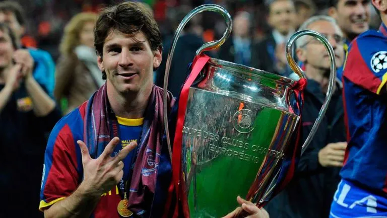 EFE Messi presume una Champions con el Barcelona