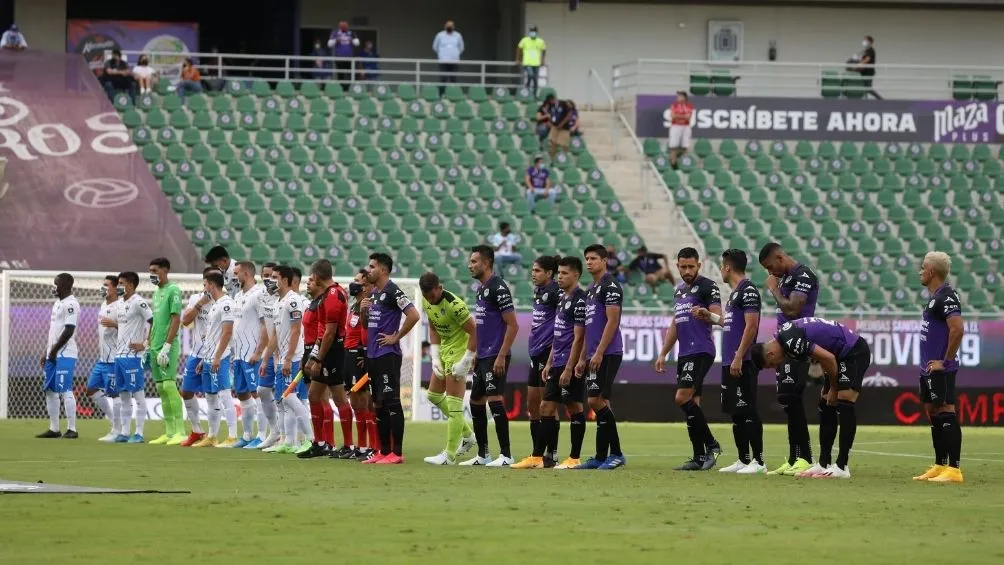 Mazatlán vs Rayados se detuvo por grito homofóbico