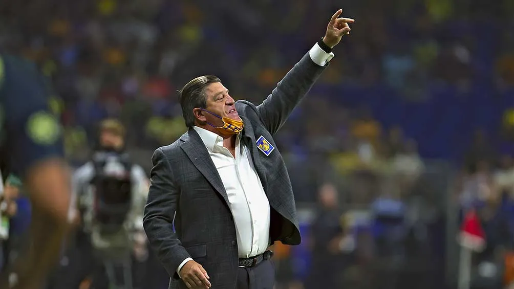 MEXSPORT El 'Piojo' en un partido con Tigres