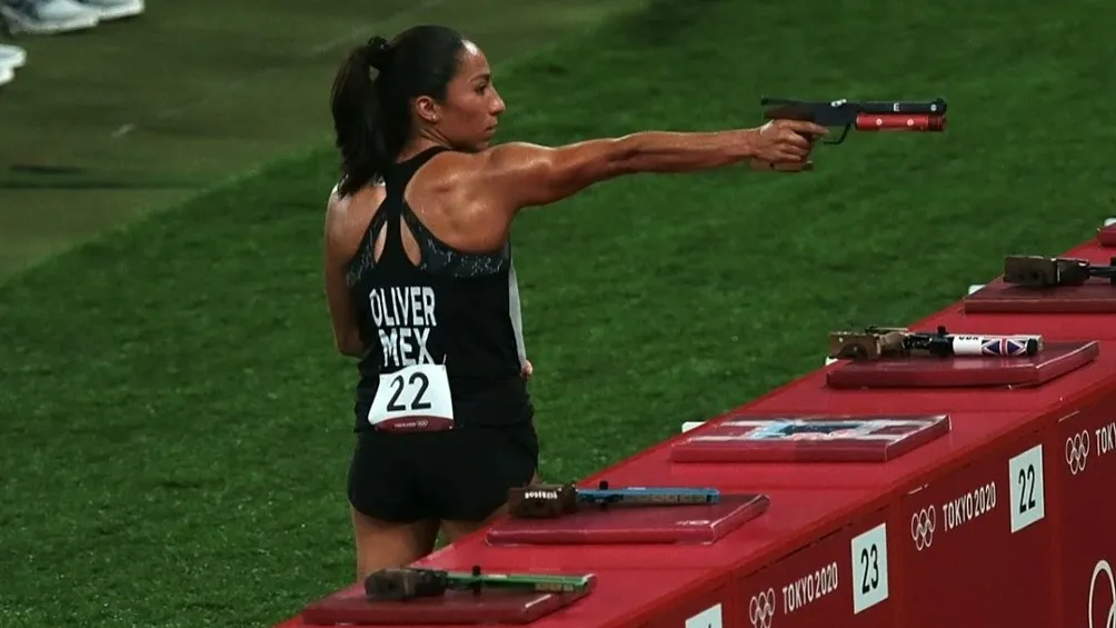 TWITTER:@CONADE Mayan Oliver durante la competencia en Tokio 2020
