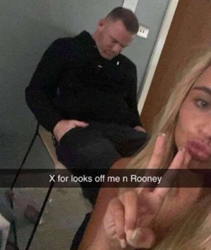 ESPECIAL Rooney dormido en reunión