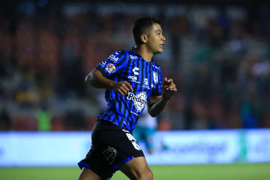 IMAGO7 Querétaro busca CM para el partido vs Pumas