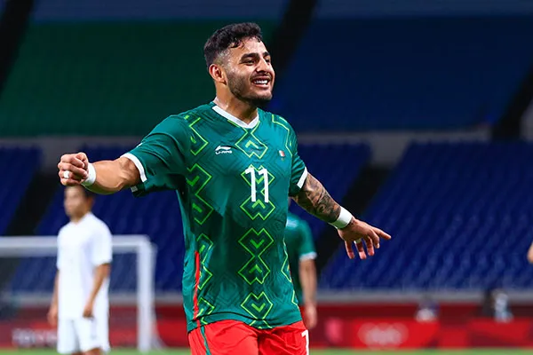 MEXSPORT El jugador de Chivas festeja un gol en Tokio 2020