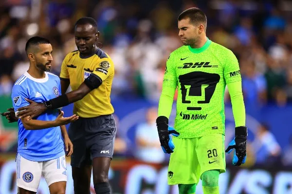 Julio González ante NYFC