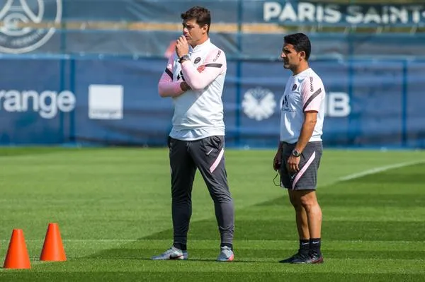 Mauricio Pochettino durante entrenamientos del PSG