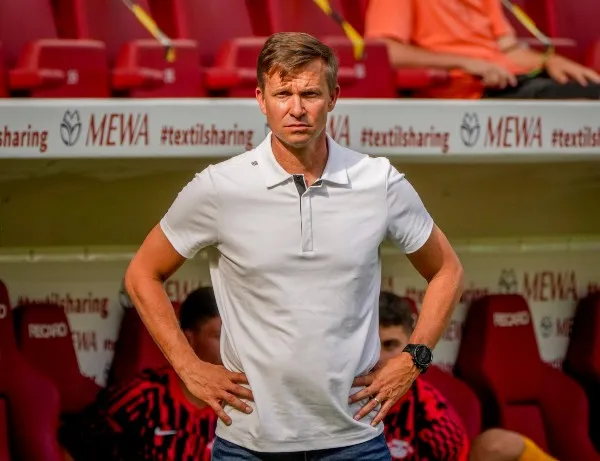 Jesse Marsch en el banquillo del RB Leipzig