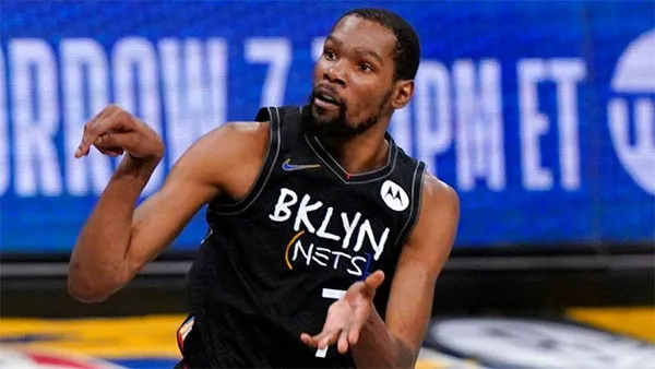 Kevin Durant en un partido con los Nets