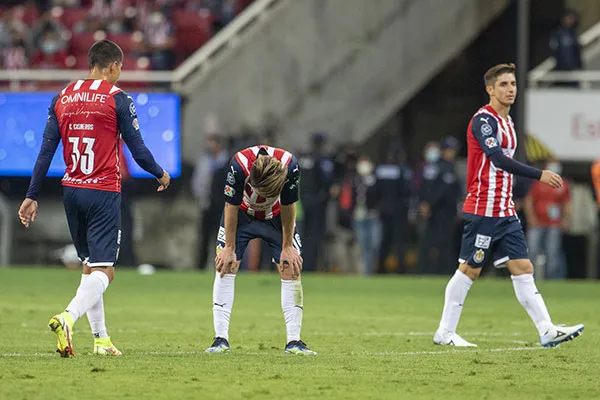 Los jugadores del Rebaño tras la derrota en el Akron