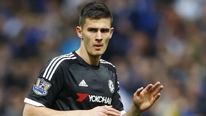 Matt Miazga, en acción con Chelsea