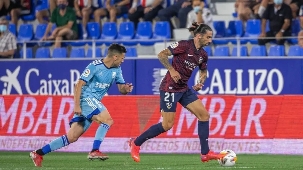 Huesca es líder de LaLiga II
