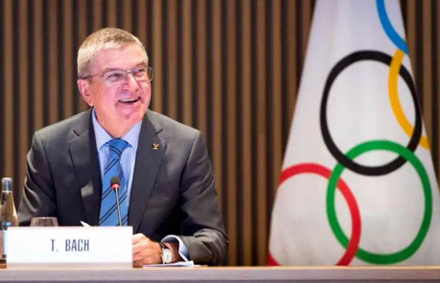 Thomas Bach en sesión del COI