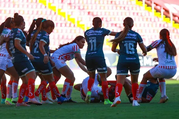 Conato de bronca en el Necaxa vs Puebla