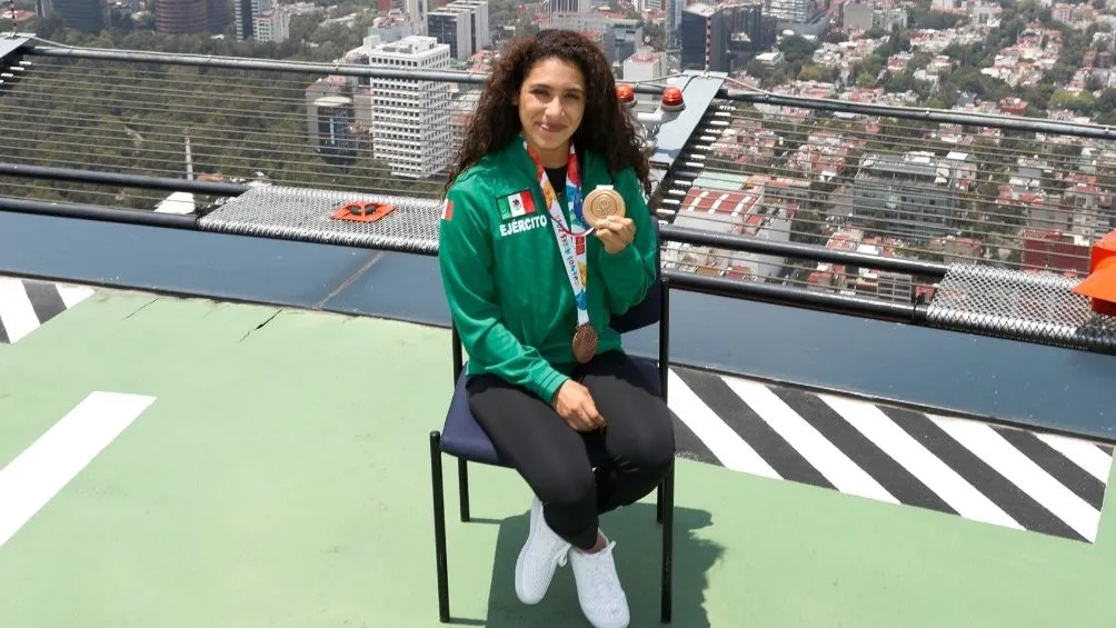 Agúndez con su medalla de bronce