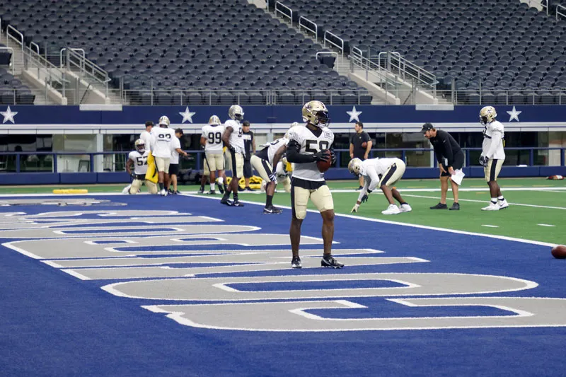 AP Los Saints entrenando en el estadio de Cowboys